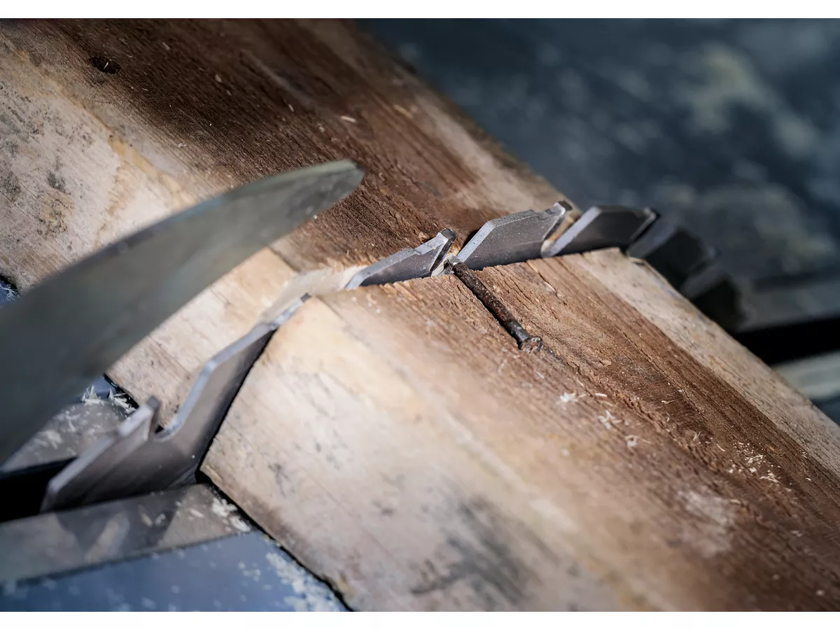 Lame PRO Construct Wood 250x3,2x30mm 20 dents BOSCH